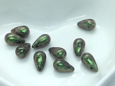 £2.95 • Buy 10 Czech Green Pressed Teardrop Glass Beads With A Metallic Finish 10 X 6mm