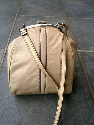 $29.99 • Buy Mimco Lilliput Hip Crossbody Leather Bag.po:8069.