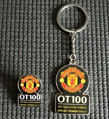 MANCHESTER UNITED Metal Keyring & Pin Badge Set - Mint Condition - Fast Delivery • £5.87