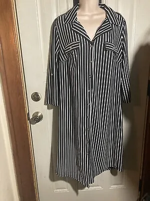 Mlle Gabrielle Plus Size 1X Black & White Striped Dress Button Down Roll Tab • $14.50