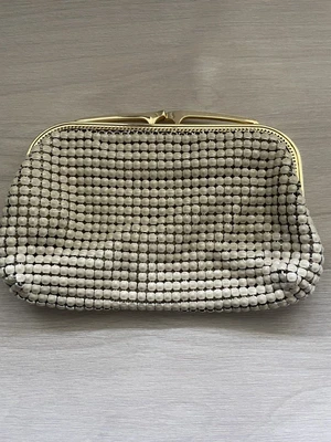 $20 • Buy Vintage Oroton Glomesh Clutch