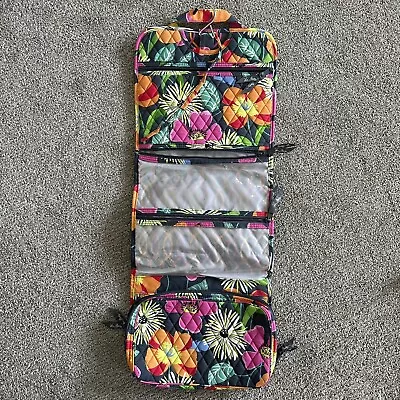 Vera Bradley Quilted Travel Organizer In Jazzy Blooms￼ • $21.25