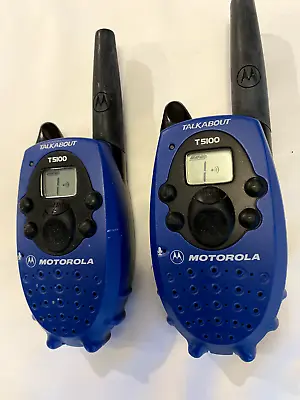 Motorola Talkabout T5100 Set Of 2 2-Way Radio Cobalt Blue Walkie Talkie 14 Chan • $29.99