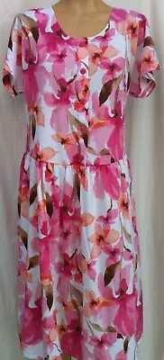 $18 • Buy Hot Mumuz Printed Knit Dresses Sizes 10-26