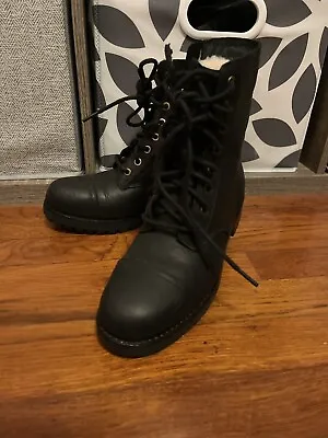 UGG Boots Women Leather 5.5 • $55
