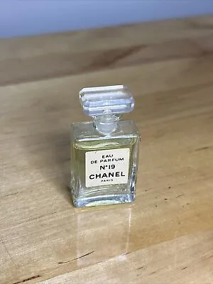 Chanel No  19 Eau De Parfum  4 Ml Vintage Miniature New • $80