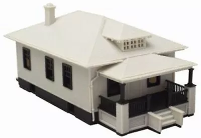 Atlas Barb's Bungalow Kit - N Scale Model Railroad Building - #2846 • $28.82