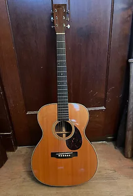 Martin OM-28V Guitar Herringbone 2008 • $2850