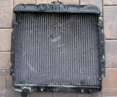 Mopar 22  Radiator 325029 33086 • $70