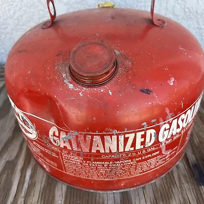 Vintage Gas Can -Eagle Galvanized Metal Gas Can 2 1/2 Gallon Vented Model SP21/2 • $22.95