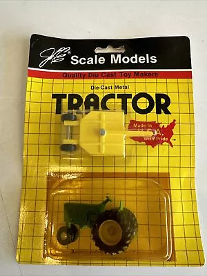 Scale Models 1/64 Scale John Deere Tractor 1986 Dyersville Summer Toy Festival • $18
