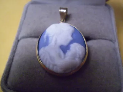 10K Yellow Gold Ladies Mother & Child Cameo Pendant          3.9 Grams     • $124.99