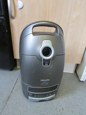 Miele S8330 S8 2200W Vacuum Cleaner (see Descriptions) • £69.99