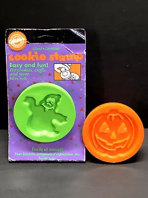 2 Vintage Wilton Cookie Cutter Stamps Halloween PUMPKIN Jack-O-Lantern GHOST B8 • $9.99