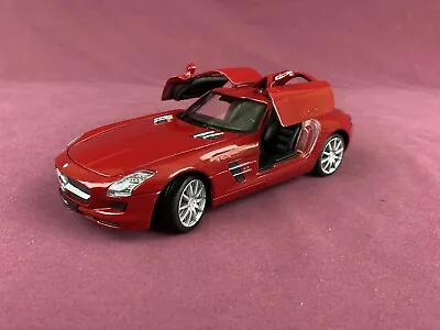 Welly 1/24 2010-14 Mercedes Benz SLS AMG Gullwing Red Diecast #24025 • $27