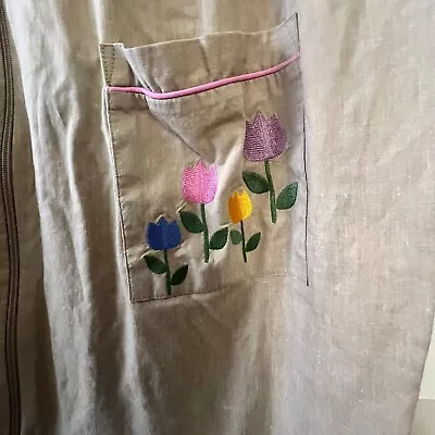 VINTAGE Sleeveless House Dress Embroidered Tulipsfront Zip POcketS Grannycor • $28.98