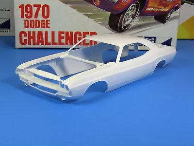 Very Rare Mpc# 1470-200 1970 Dodge Challenger R/t Annual Molded In White Unbuilt • $299.95