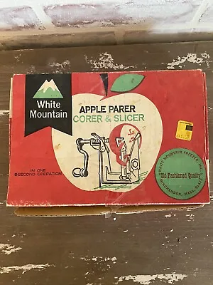 Vintage White Mountain Apple Parer Corer Slicer Peeler W/ Original Box • $15.95