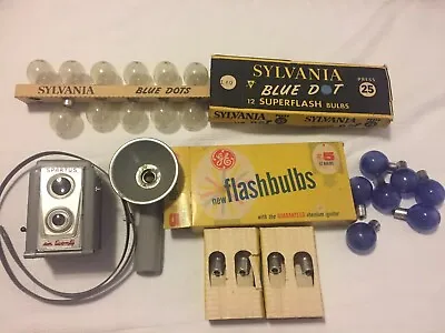 $35 • Buy Vintage 1950’s Spartus Six Twenty Camera