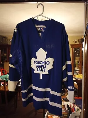 Toronto Maple Leafs Jersey CCM Size Adult M • $49.99