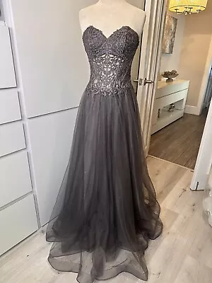 La Femme Dress 22964. New With Tags. Size 6 • $67.50