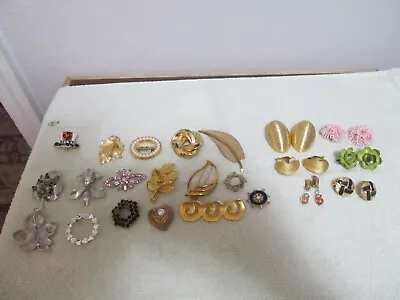 Vintage Lot Of 23 Pieces - Brooches & Clip Earrings - Gerrys And Bsk - **read** • $25
