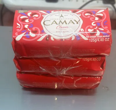 Camay Classic Bar Soap. 3 Bars In A Pack. 1 Pack (3 Bars). New! • £2.90