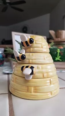 Vintage Beehive Stackable Measuring Cups Yellow Bee Beehive Bee Ceramic Kitschy  • $35