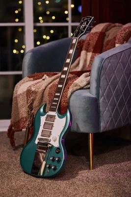 $4199 • Buy 2021 Gibson USA Kirk Douglas Signature SG Vibriola OHSC Rosewood Board Near Mint