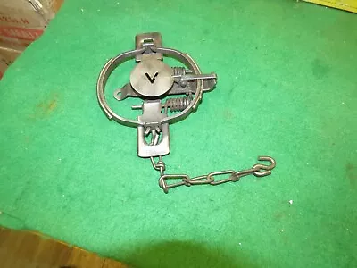 VINTAGE VICTOR No. 1  1/2D COIL SPRING STEEL ANIMAL TRAP STRONG • $13.55