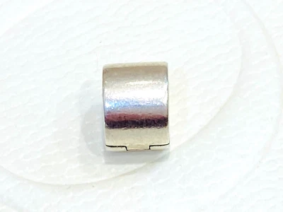 $20 • Buy Authentic Pandora Sterling Silver Smooth Plain Clip Charm 790138 Retired