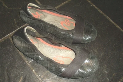 $9.95 • Buy Black Shinny Super Lignt Ballerina/Flats PUMA Women's Shoes -Size UK 6 EUR 39
