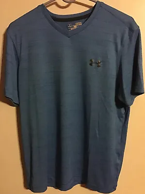 Under Armour Mens M Loose Fit V-Neck HeatGear T-shirt Light Blue • $9