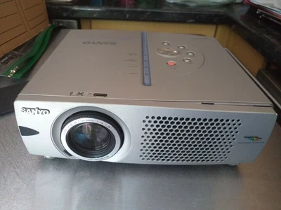 £20 • Buy SANYO PRO XtraX  PLC-Xw20a Projector ***** FAULTY FOR SPARES OR REPAIR *****
