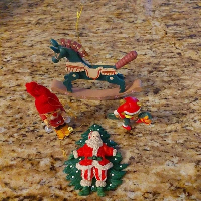 $5 • Buy Vintage Christmas Ornaments Lot Of 4