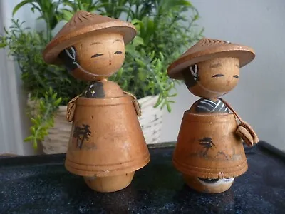 Nice Japanese Wooden Carvings Of 2 Figures With Nodding Heads In Hats • £14.99