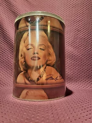 Marilyn Monroe Throw Blanket • $20