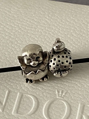£12 • Buy Pandora Retired Chic And Hen Charms ALE 925