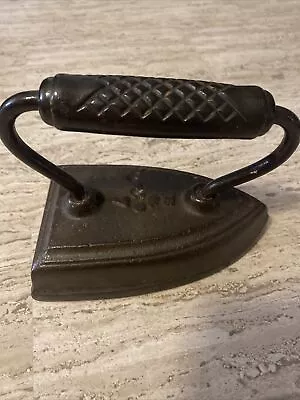 Antique Miniature Cast Iron #7 Iron • $20