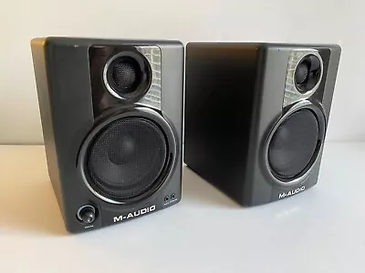 M-Audio AV40 Studiophile Powered Desktop Bookshelf Speakers (pair) • $40