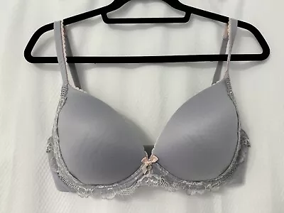 Size 36 D Victoria’s Secret Body By Victoria No-Wire Gray Bra • $8