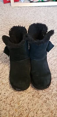 Ugg Size 8 Black Suede Short Boots With Side Bows Used Condition • $13.50