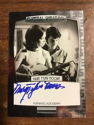 Mary Tyler Moore  2012 Press Pass Essential Elvis Signature  SWEET • $60