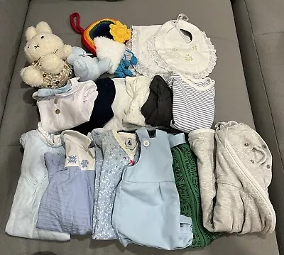 0-3 Months Baby Clothes Bundle 17 Pieces Bodysuits Jumper Petit Bateau H&M’s Etc • £0.99