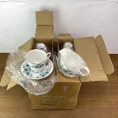 Queen Anne Alexandra 21 Piece Bone China Tea Set Blue Flowers • £34.95