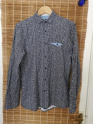 ZARA MAN Leaf Patterned Shirt Size S -Long Sleeve & Buttoned & Slim Fit Shirt✨🌟 • £12.99