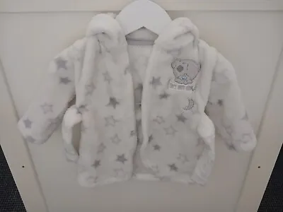  Baby Dressing Gown Soft Fleece White Warm Hooded Bath Robe (3-6 Months)-VGC • £6
