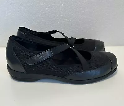 MUNRO Black Mary Jane Slip On Flat Shoes 2718 Womens 7.5 W • $19.99