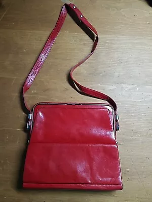 Cesare Piccini Red Leather Purse Shoulder Bag Vintage Hinged Clasp Closure • $41