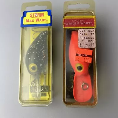 Storm Magnum Wiggle Wart Black Glitter  Pre-Rapala Fishing Lure  AV71 Lot Of 2 • $32.87